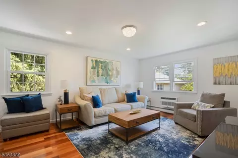 470 Valley Rd #7A, Montclair, NJ 07043