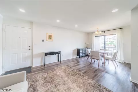 111 Beverly Hill Ter # -A, Woodbridge, NJ 07095