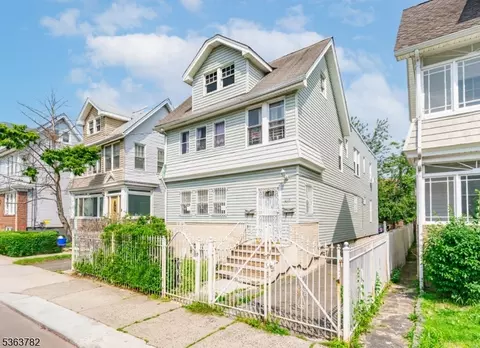 410-412 Kerrigan Blvd, Newark, NJ 07106