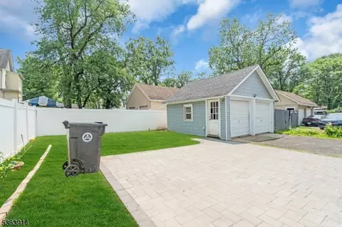 736 E 7th St, Plainfield, NJ 07062 photo 12