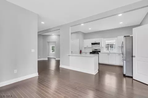 736 E 7th St, Plainfield, NJ 07062 photo 19