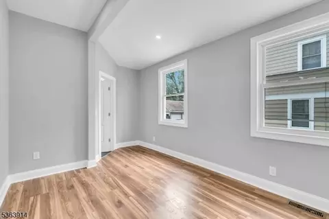 736 E 7th St, Plainfield, NJ 07062 photo 40