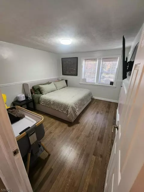 82 Temple Dr, Springfield, NJ 07081 photo 4