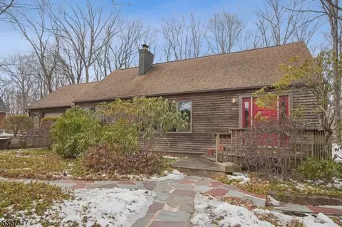 44 Primrose Trl, Morristown, NJ 07960