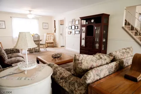 2 Monsey Rd, Flemington, NJ 08822 photo 5