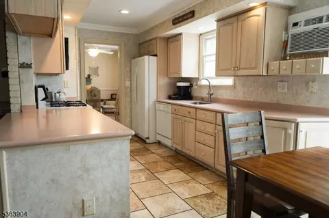 2 Monsey Rd, Flemington, NJ 08822 photo 9