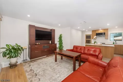 24 James St, Wayne, NJ 07470 photo 12
