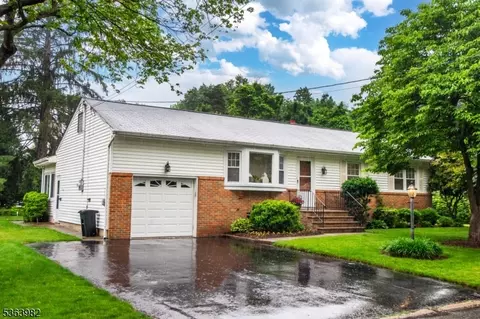 24 James St, Wayne, NJ 07470 photo 1