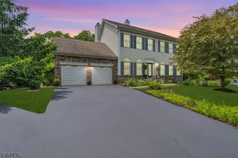 61 Bradley Ln, Bridgewater, NJ 08807