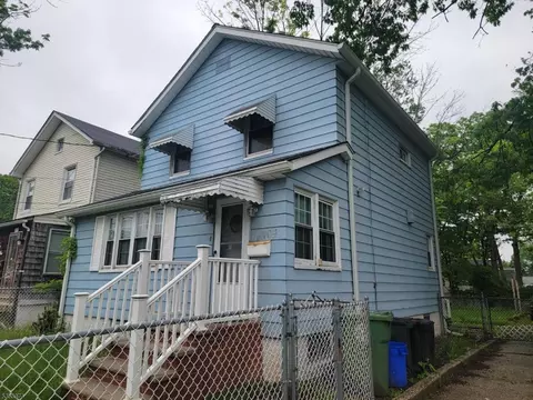 703 Spruce St, Roselle, NJ 07203