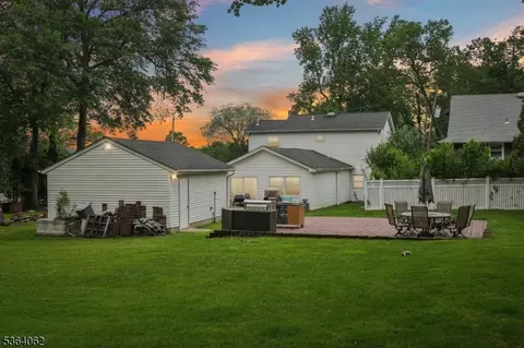 4 Lenape Trl, Wayne, NJ 07470 photo 39
