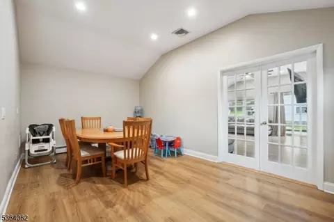 4 Lenape Trl, Wayne, NJ 07470 photo 12