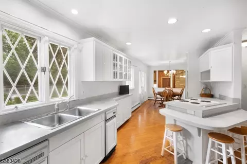 6 Evergreen Pl, Hackettstown, NJ 07840 photo 12