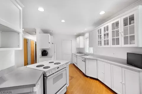 6 Evergreen Pl, Hackettstown, NJ 07840 photo 11