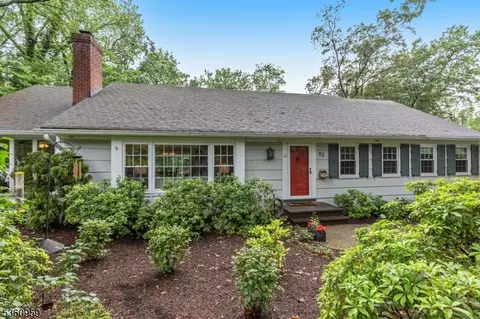 83 Ryder Way, New Providence, NJ 07974