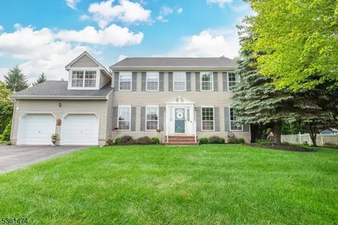 111 Crenshaw Dr, Flanders, NJ 07836