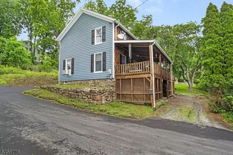 1 Center St, High Bridge, NJ 08829