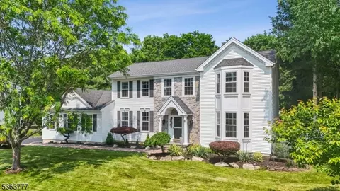 3 Gleim Rd, Whitehouse Station, NJ 08889