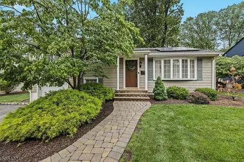 30 Longview Rd, Cedar Grove, NJ 07009