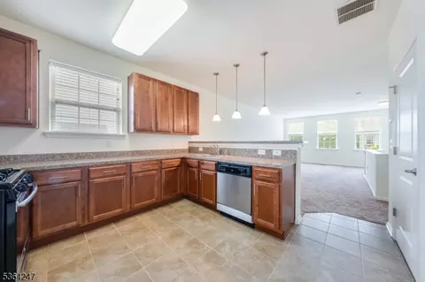 2 Paulina Pl, Somerset, NJ 08873