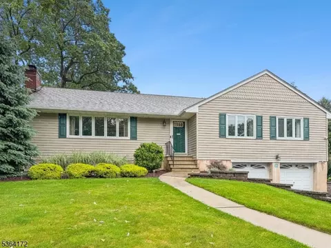 64 Evergreen Dr, Caldwell, NJ 07006