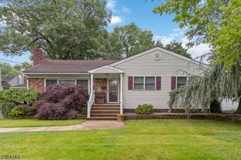 25 Station Rd, Madison, NJ 07940