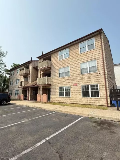 58-66 S 2nd St #1A, Elizabeth City, NJ 07206