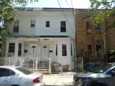 77 Garside St, Newark, NJ 07104