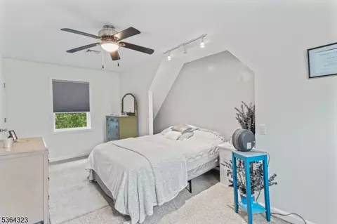 63 School St, Clark, NJ 07066 photo 16