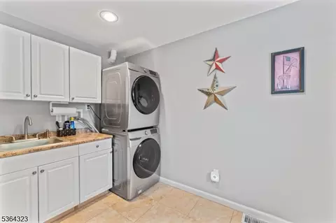 63 School St, Clark, NJ 07066 photo 12