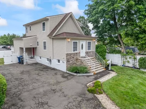 63 School St, Clark, NJ 07066 photo 2