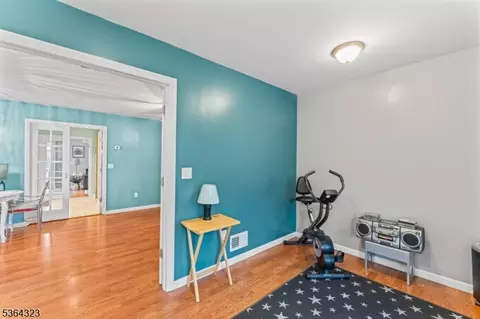 63 School St, Clark, NJ 07066 photo 3