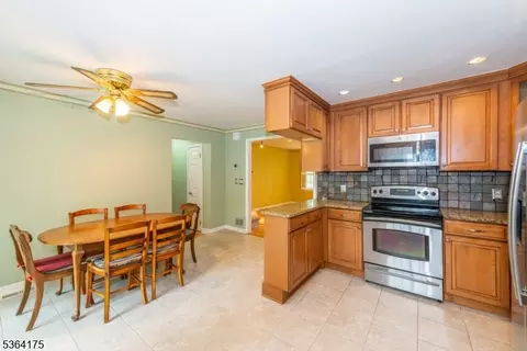 6 Condit St, Succasunna, NJ 07876 photo 6