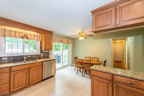 6 Condit St, Succasunna, NJ 07876 photo 4