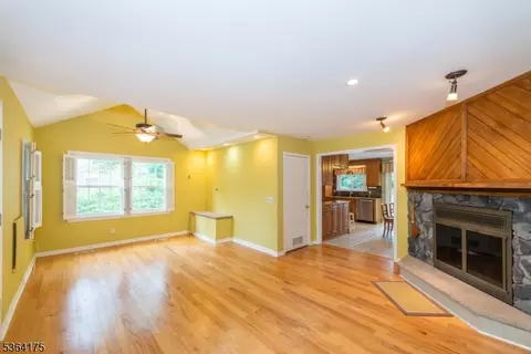 6 Condit St, Succasunna, NJ 07876 photo 8