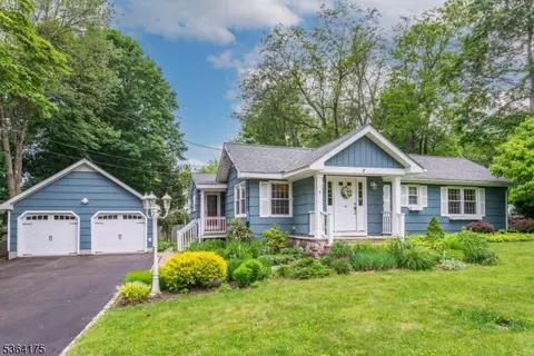 6 Condit St, Succasunna, NJ 07876
