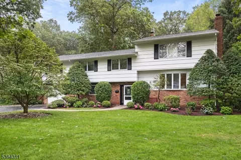 2242 Shawnee Path, Scotch Plains, NJ 07076