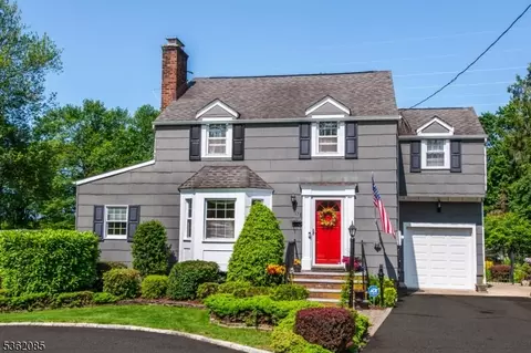178 Walnut St, Livingston, NJ 07039