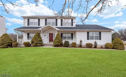 34 Cornelius Way, Franklin Twp, NJ 08873