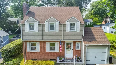 19 Essex Rd, Essex Fells, NJ 07021