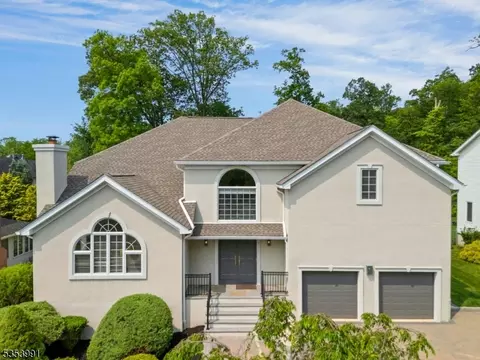 5 Hickory Ln, Warren, NJ 07059