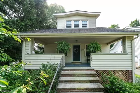 26 Welshman Ct, Caldwell, NJ 07006