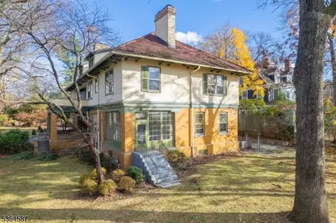 26 Ridge Rd, Summit, NJ 07901