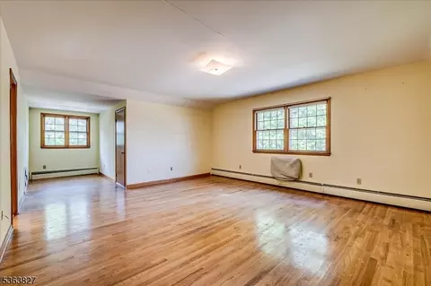 730 Old Post Rd, Edison, NJ 08817 photo 26