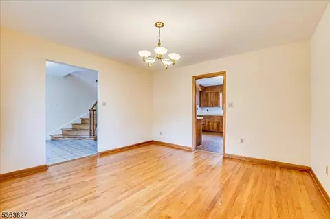 730 Old Post Rd, Edison, NJ 08817 photo 8