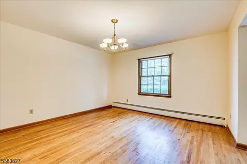 730 Old Post Rd, Edison, NJ 08817 photo 9
