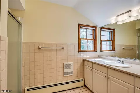 730 Old Post Rd, Edison, NJ 08817 photo 27
