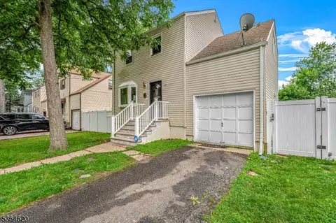 457 W 4th Ave, Roselle, NJ 07203