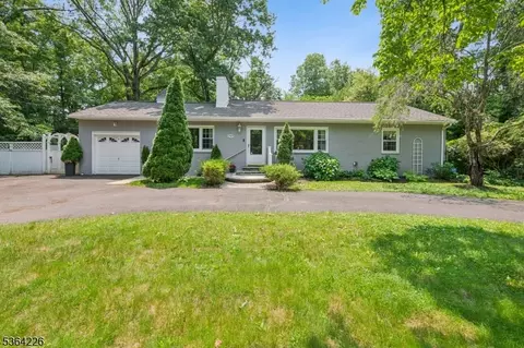 1707 Valley Rd, Millington, NJ 07946