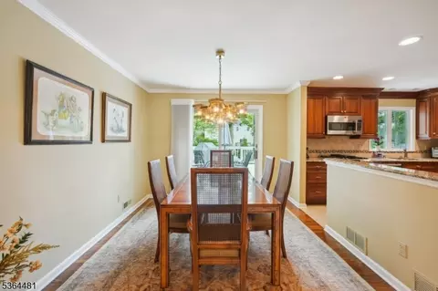 40 Braemar Dr, Wayne, NJ 07470 photo 14